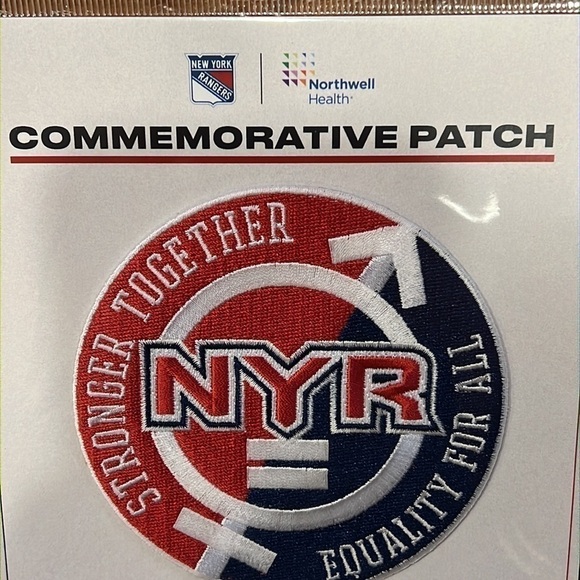 RARE New York Rangers Limited Edition Commemorative Patch - Picture 3 of 4